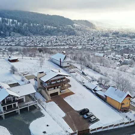 Chalet First Hill *